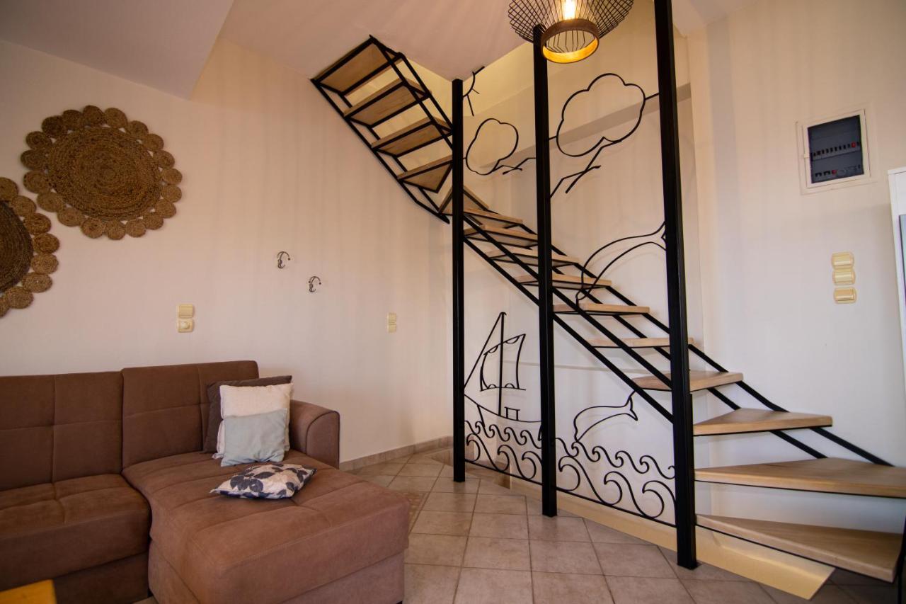 The Island House - Family Size Apt - Overlooking The Aegean - 3 Steps From The Beach Mochlos Buitenkant foto